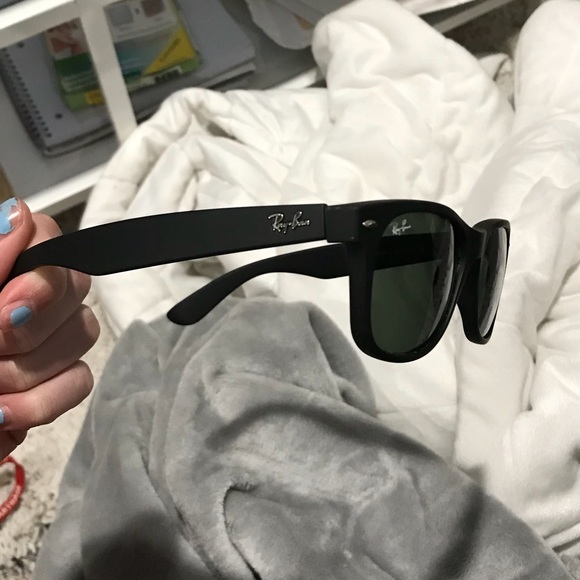 Ray bans sunglasses - Picture 2 of 4